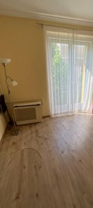 PADLIZSÁN utcában eladó I. emeleti LAKÁS