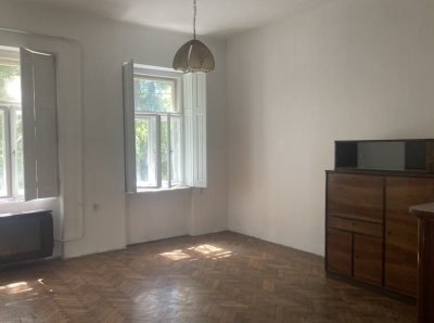 RÁKOSSZENTMIHÁLYON Pálfi tér közelében 84 nm-es családi HÁZ ELADÓ