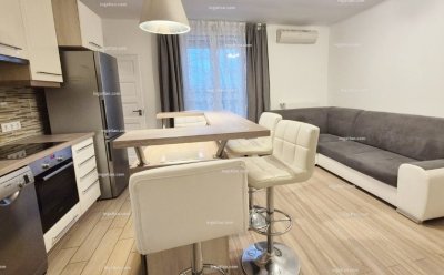 NAGYZUGLÓBAN WASS ALBERT téren 2+1 félszobás GYÖNYÖRŰEN felújított LAKÁS ELADÓ