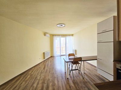 HERMINAMEZŐN 2006-ban ÉPÜLT 47  nm-es 1+1 FÉLSZOBÁS, ERKÉLYES LAKÁS ELADÓ